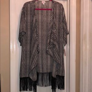 Lularoe NWT Monroe Kimono-Large